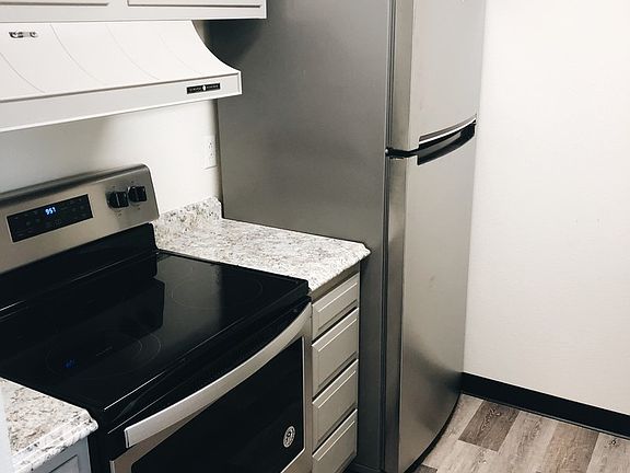 2nd image of 130 Bryant Ave #2