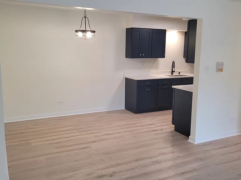 514 Kiowa Cir #204 — Photo 2
