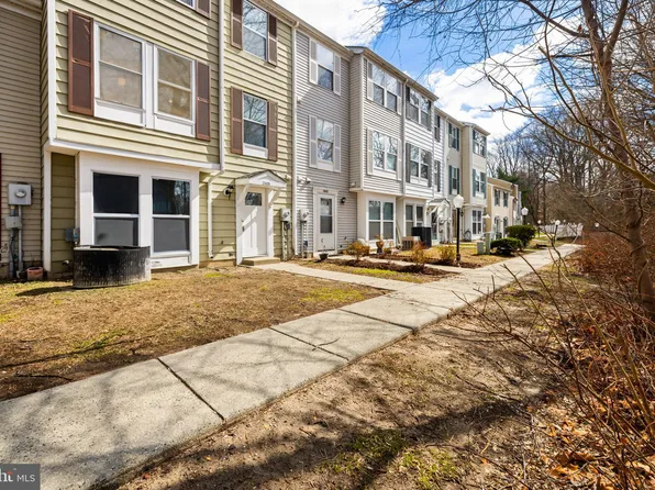 2404 Greenwood Dr, Lindenwold, NJ 08021