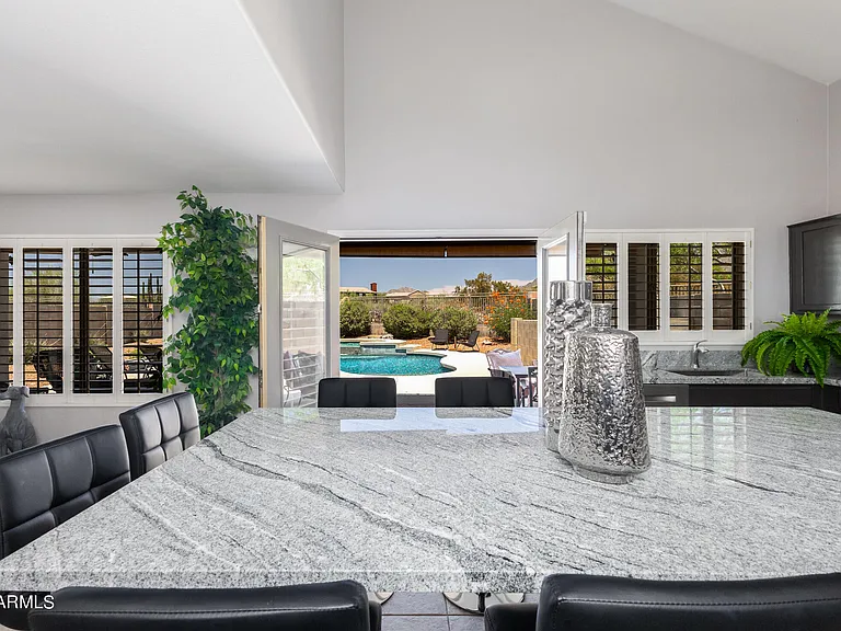 10458 E Karen Dr — Photo 10