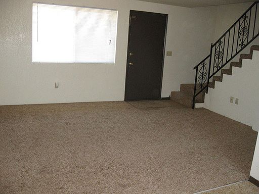 2nd image of 203 Bliss St