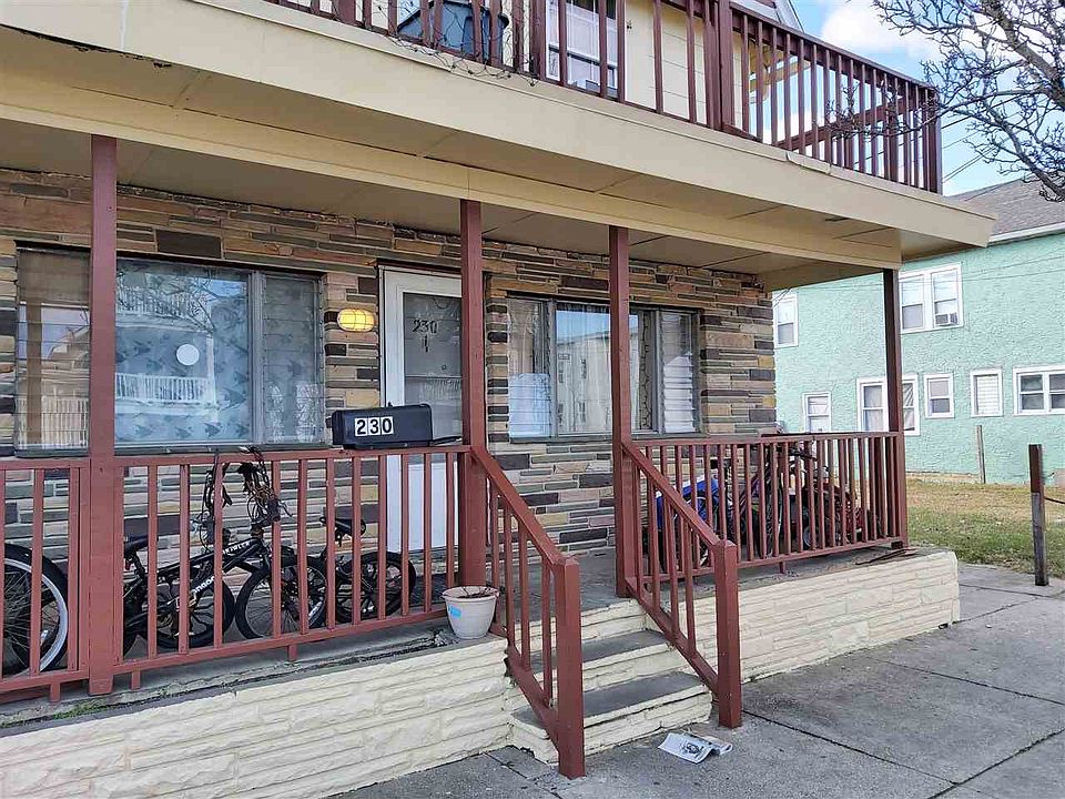 1st image of 230 E Burk Ave