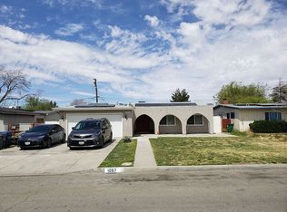 1057 W Avenue J15, Lancaster, CA 93534