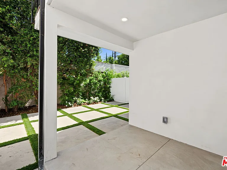 5843 Whitworth Dr — Photo 20