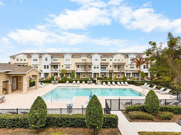 4th image of 588 Piazza Point