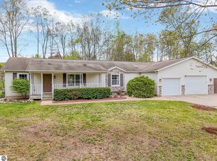6209 W James Dr, Lake City, MI 49651