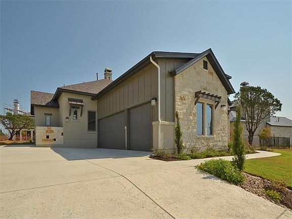 3rd image of 809 Serene Estates Dr