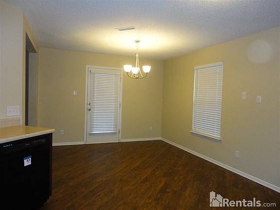 5th image of 10407 Waverly Dr