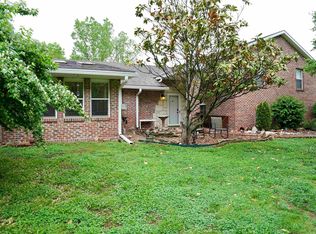 5910 SE 10th St, Tecumseh, KS 66542