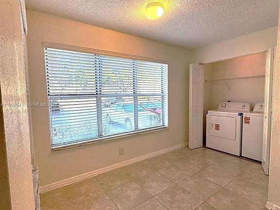 3rd image of 3420 Pinewalk Dr N APT 713