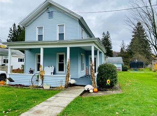 42 Fayette St, Earlville, NY 13332