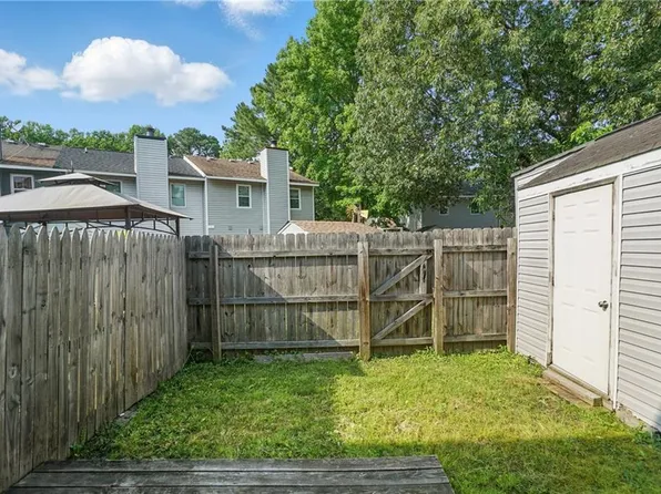 3441 Bruin Dr, Chesapeake, VA 23321