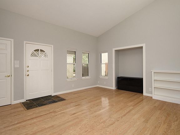 4th image of 8125 Ceberry Dr