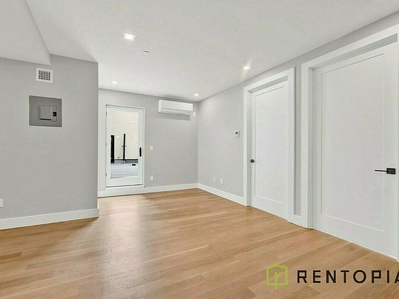 4th image of 58 Palmetto St #301