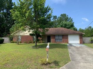 44 Pointer Ct, Allenhurst, GA 31301