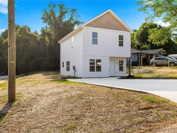 4606 Erin St, Winston Salem, NC 27105