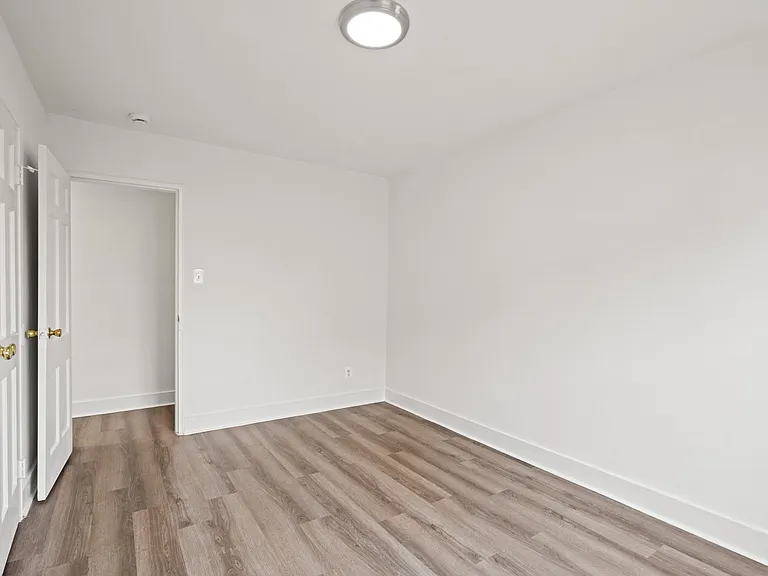 1814-1816 THE ASHTON — Photo 62