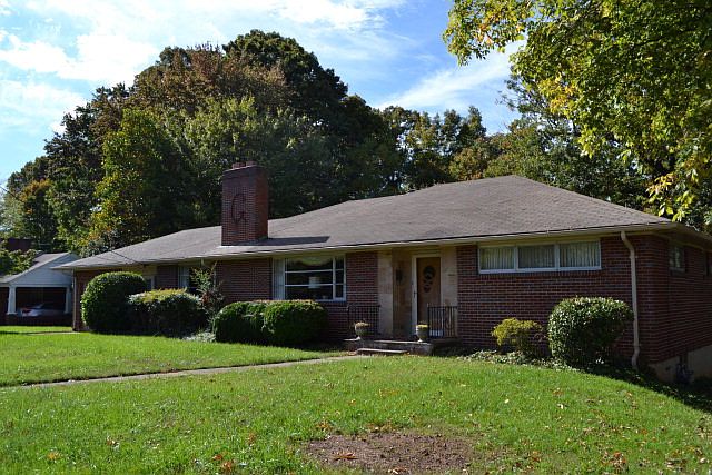 1st image of 307 Arnett Blvd