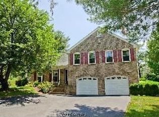 12406 Wendell Holmes Rd, Herndon, VA 20171