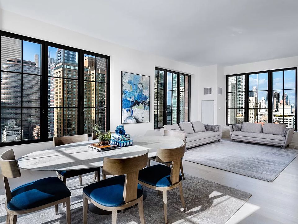 1st image of 959 1st Ave APT 20A