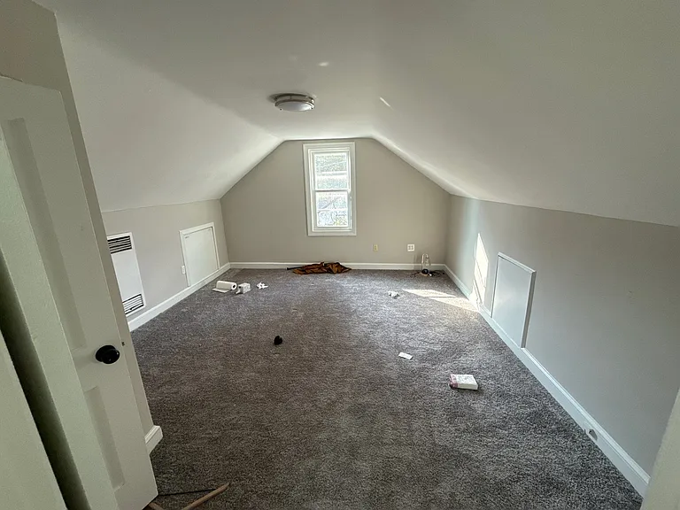 7520 Burgess Ln — Photo 12