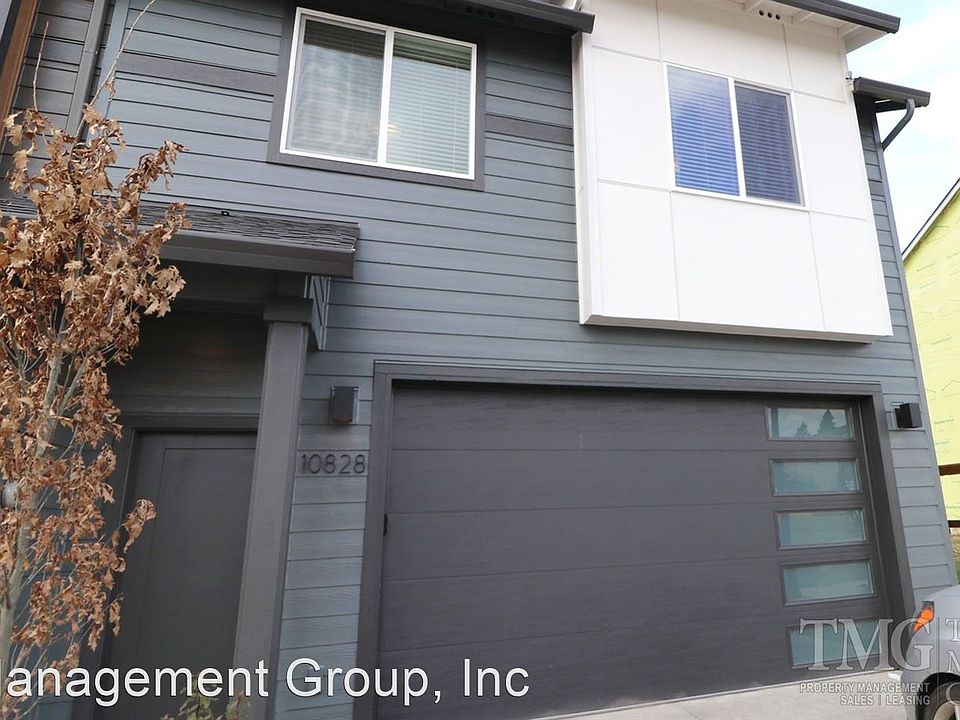 1st image of 10828 NE 119th Pl