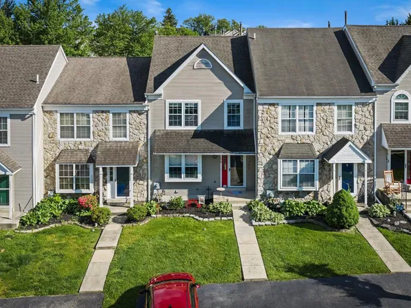 175 Megan Cir, Aston, PA 19014