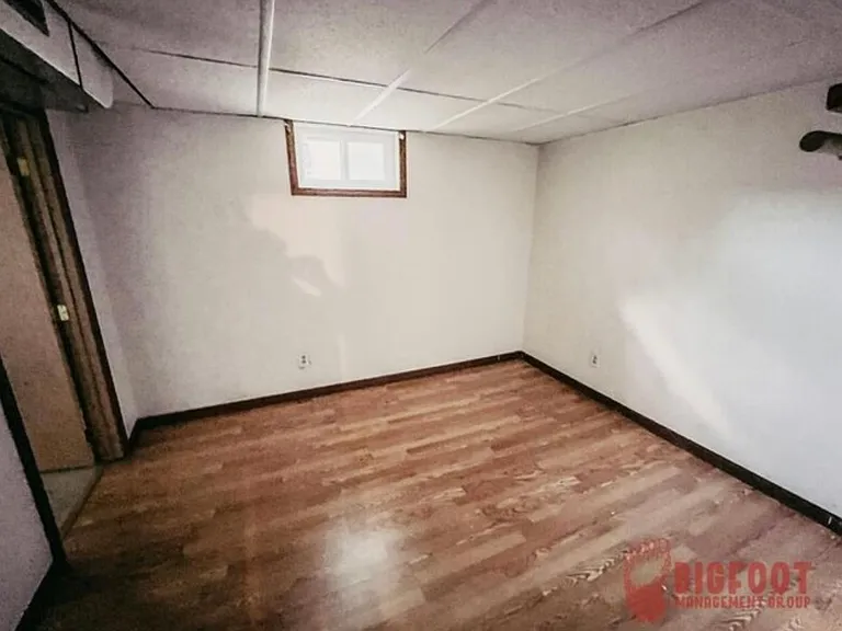 829 N Park Ave — Photo 11