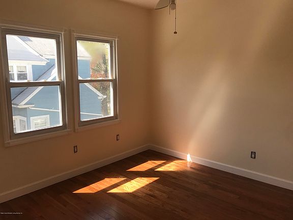 4th image of 35 Floyd St #2