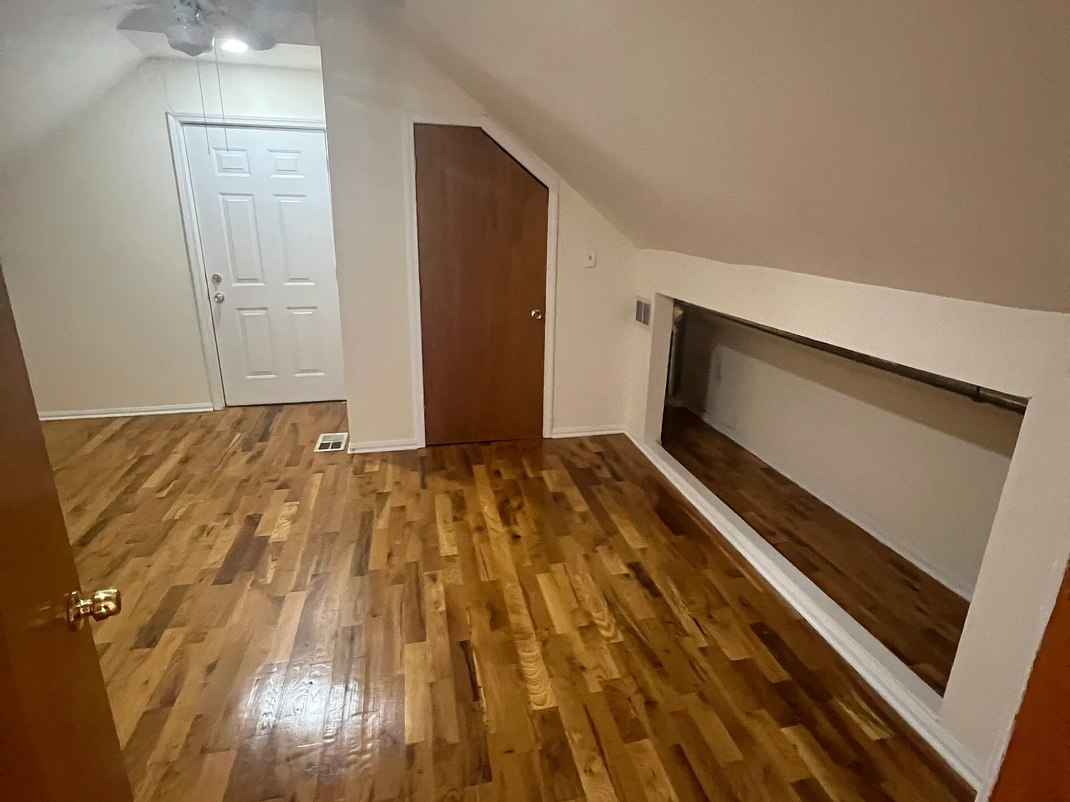 2 bed, 1600 sqft, $2,500 — Photo 4