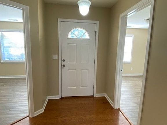 4th image of 1718 Pepperwood Way