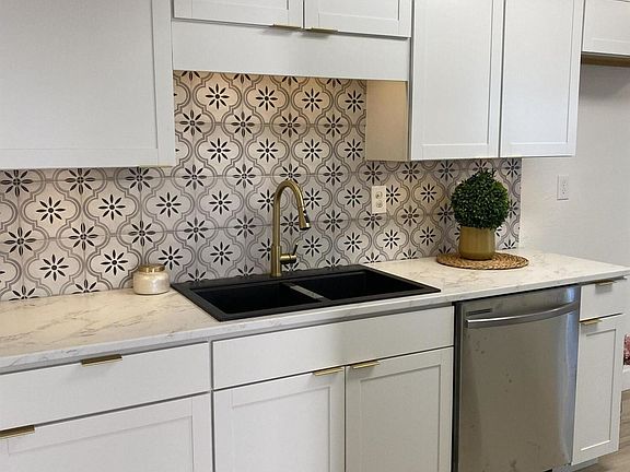 3rd image of 1500 W Rio Salado Pkwy Unit 13