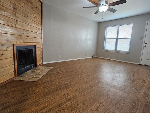 3rd image of 402B SE 6th St #B