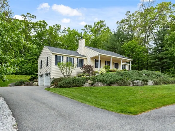71 Fox Run Dr, Ayer, MA 01432