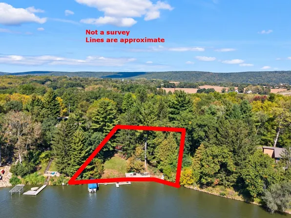 E12615 Weigands Bay S, Merrimac, WI 53561