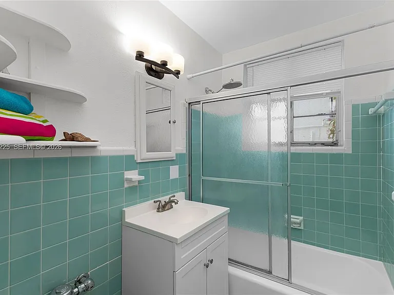 817 Lenox Ave #6 — Photo 16