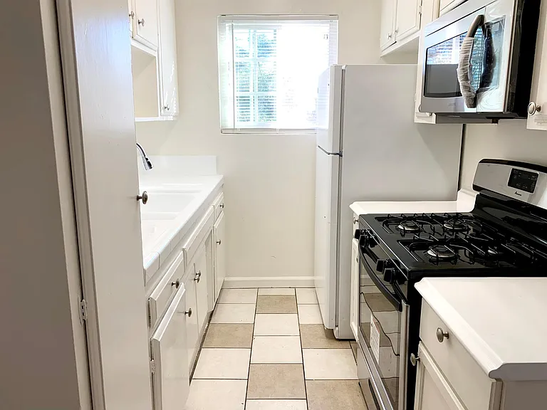 11258 Tiara St #7 — Photo 20