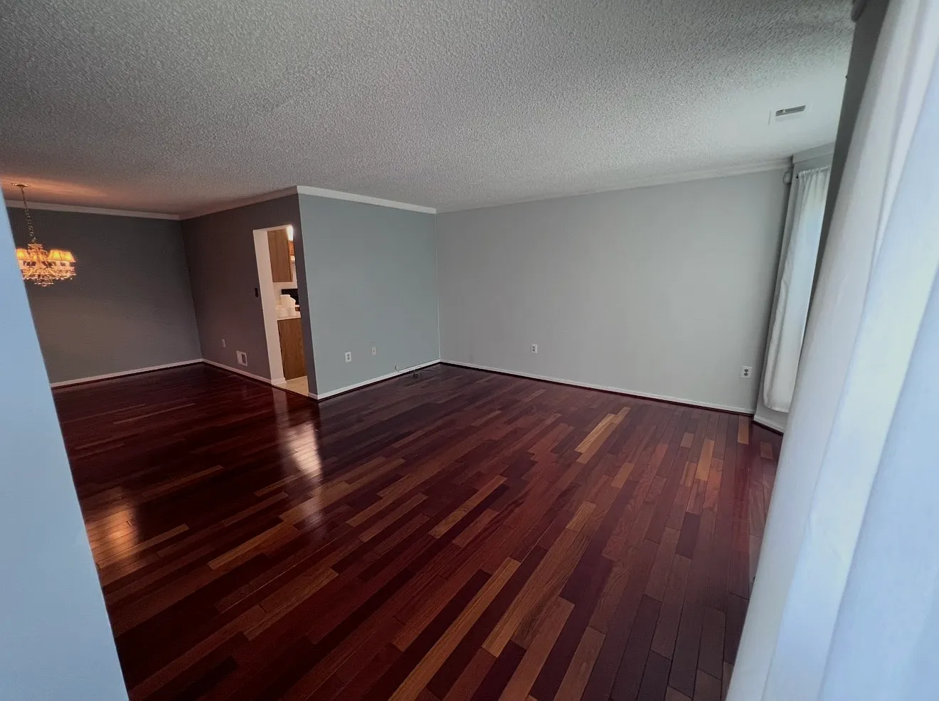 2 bed, 1150 sqft, $2,750 — Photo 2