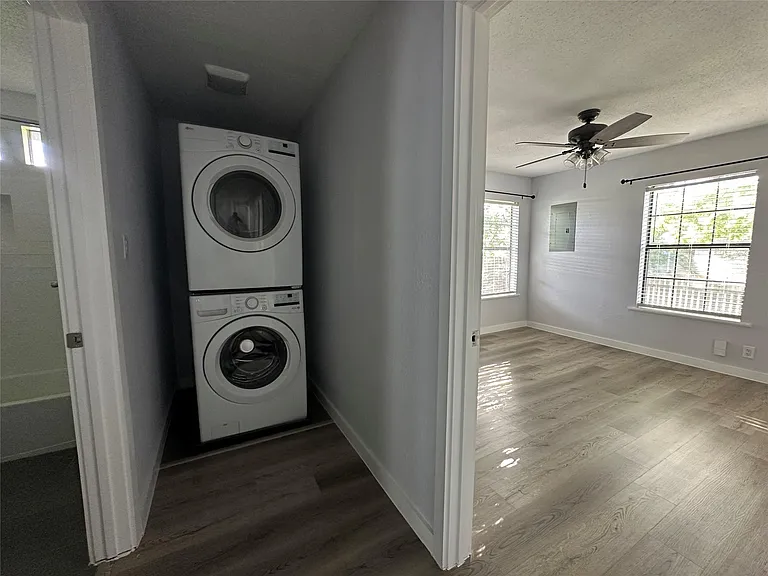 4412 Gillis St #A — Photo 20