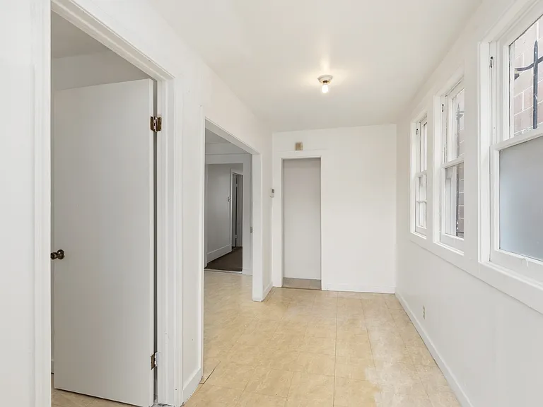 811 W Grand Ave #A — Photo 19