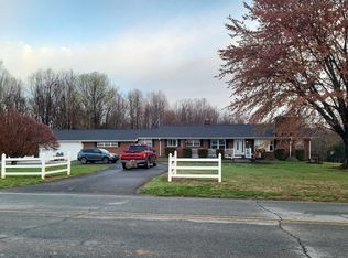 2013 Guerrant Springs Rd, Ruffin, NC 27326