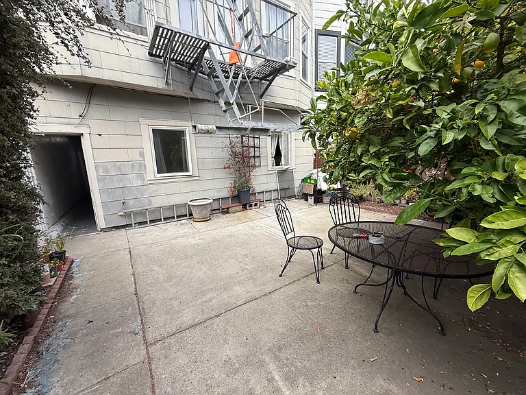 1535 Francisco St #10 — Photo 8