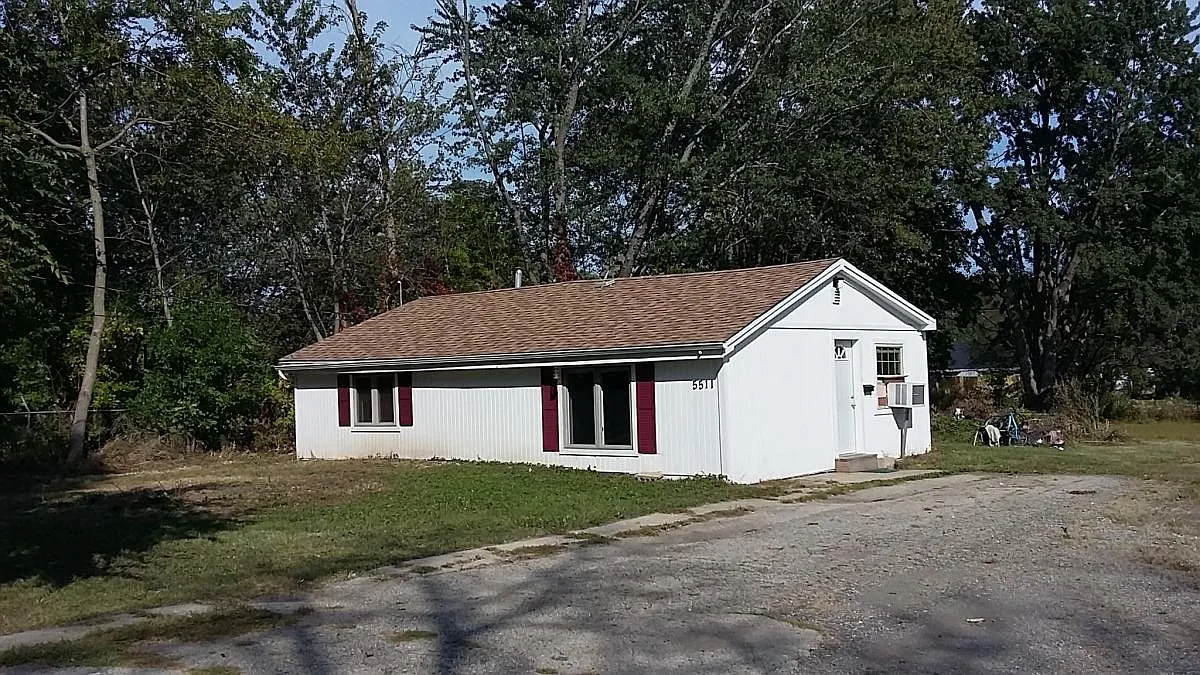 2 bed, 850 sqft, $1,695 — Photo 1