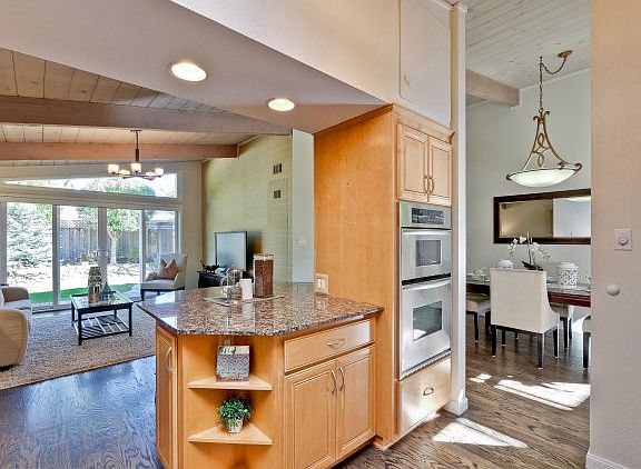 5th image of 1330 Egret Dr