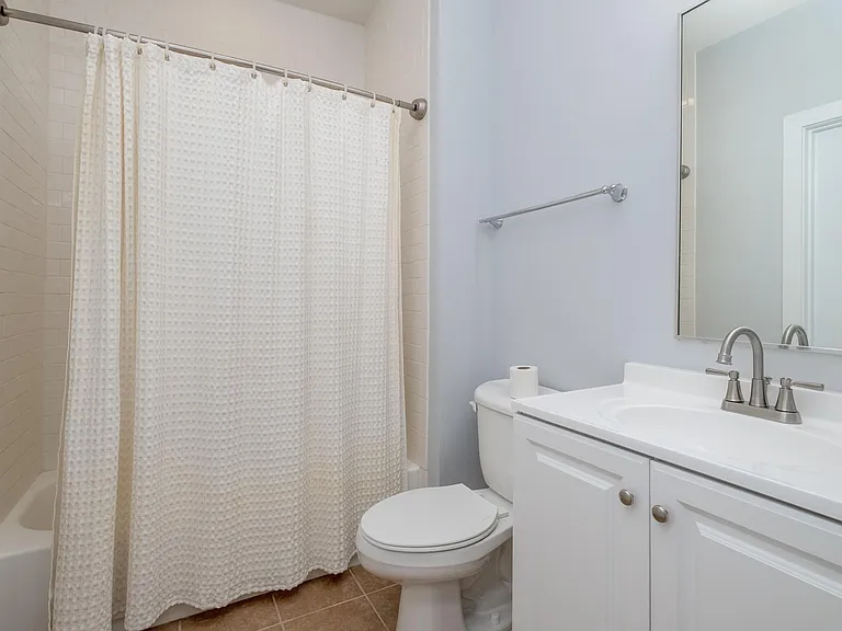 2nd bedroom bathroom with new vanity