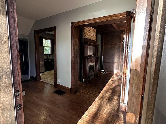 3rd image of 4758 Eastern Ave