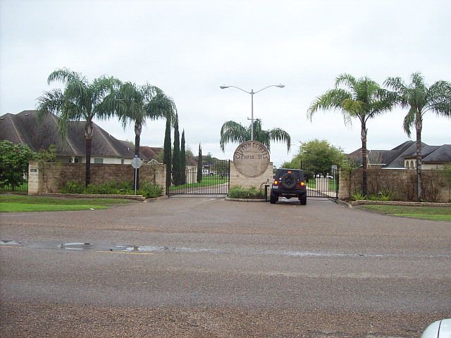 2nd image of 5612 Coco Dr