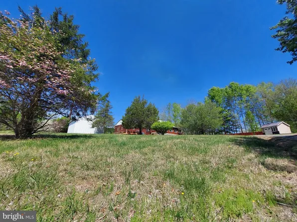 3856 Rapidan Hills Dr, Locust Grove, VA 22508