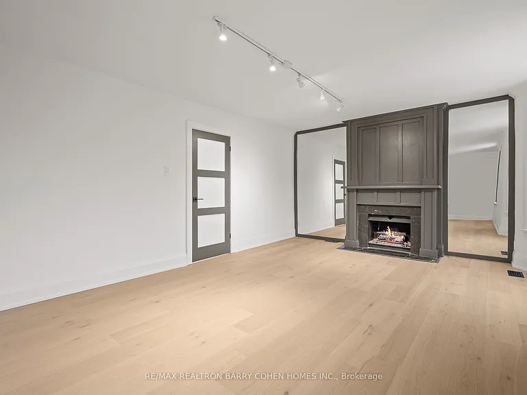 231 Macpherson Ave — Photo 18