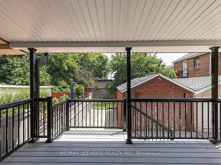 41 Bowie Ave #MAIN 2ND FLR — Photo 10